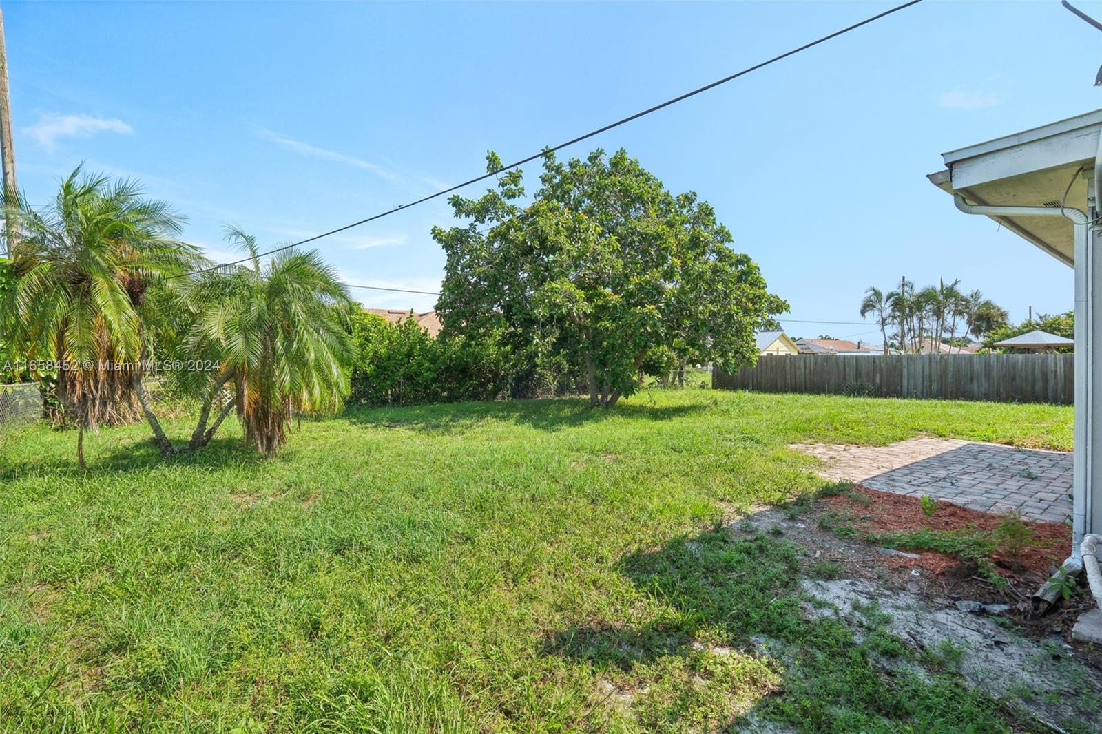 371 SE Fairchild Ave, Port St. Lucie