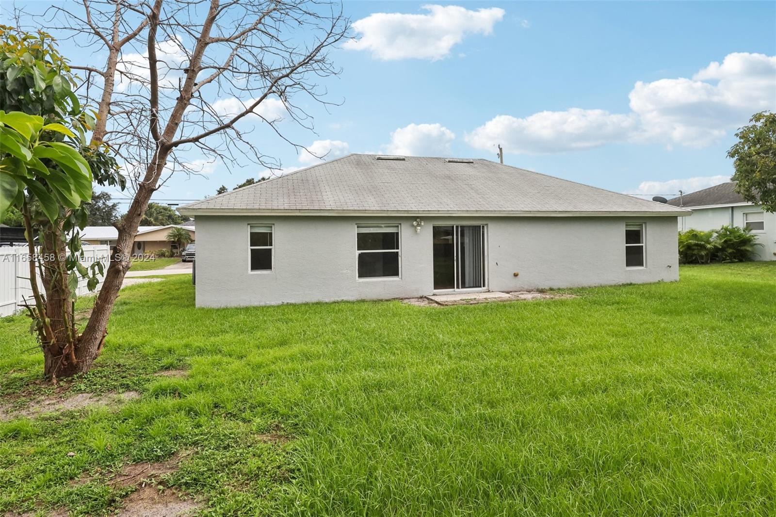 757 SW Acapulco Ter, Port St. Lucie