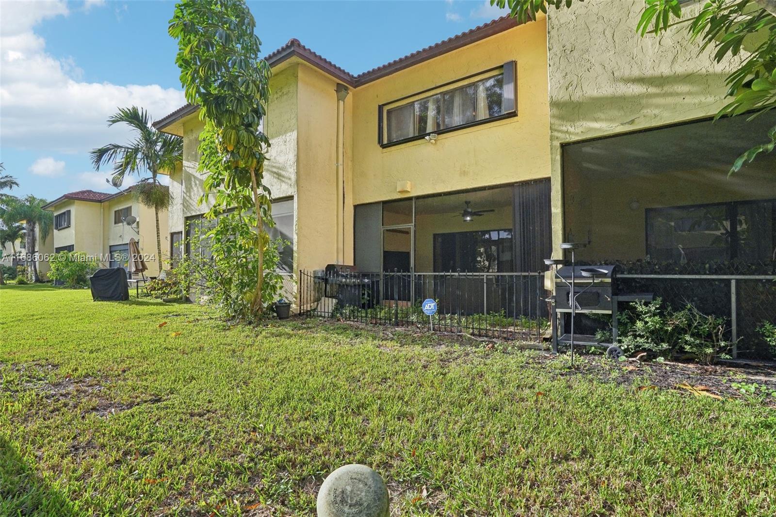 4648 NW 90th Ave # 4648