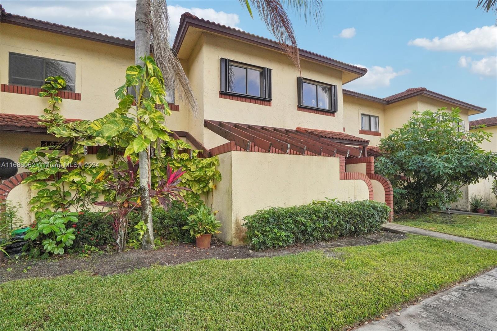 4648 NW 90th Ave # 4648