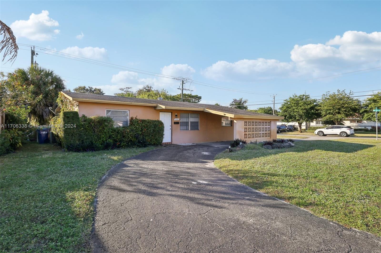 2581 NW 47th Ave