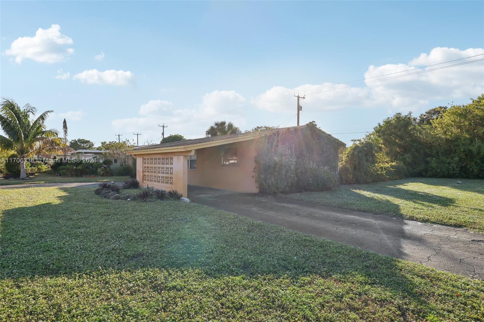 2581 NW 47th Ave
