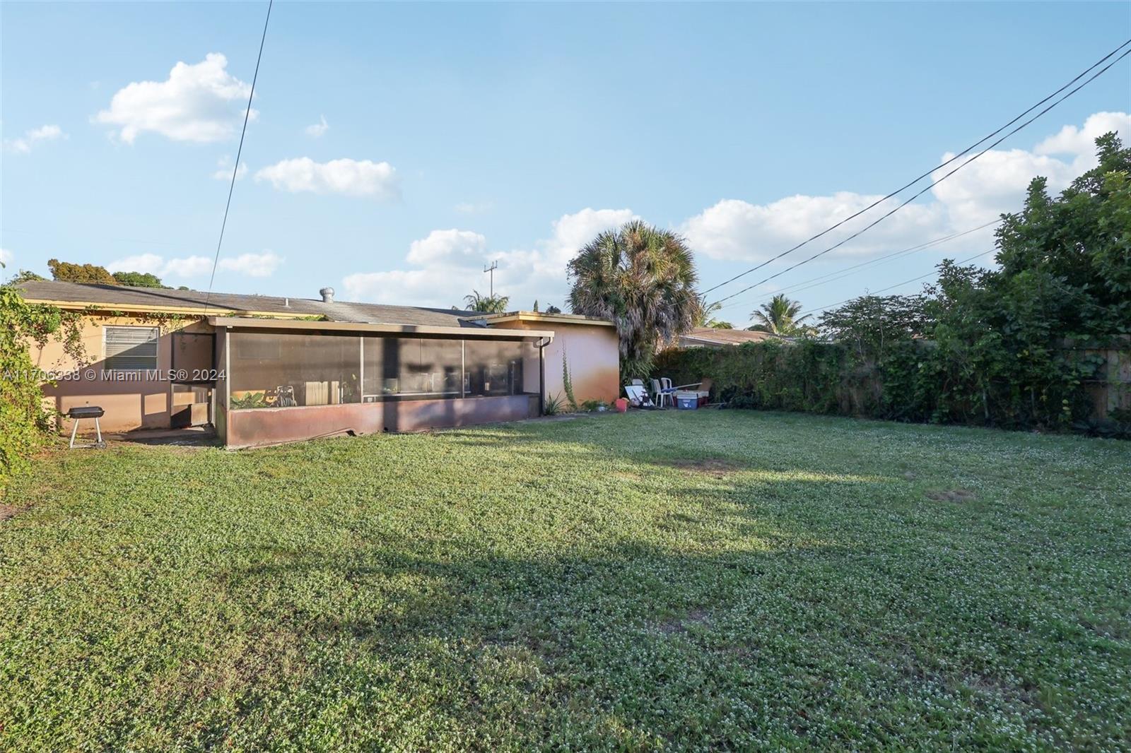 2581 NW 47th Ave