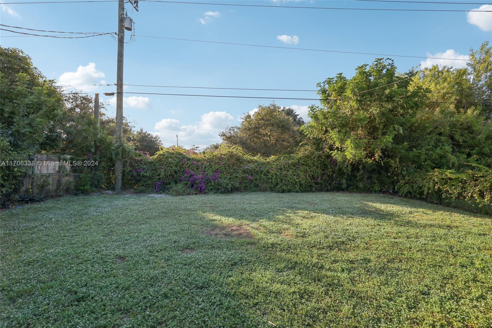 2581 NW 47th Ave