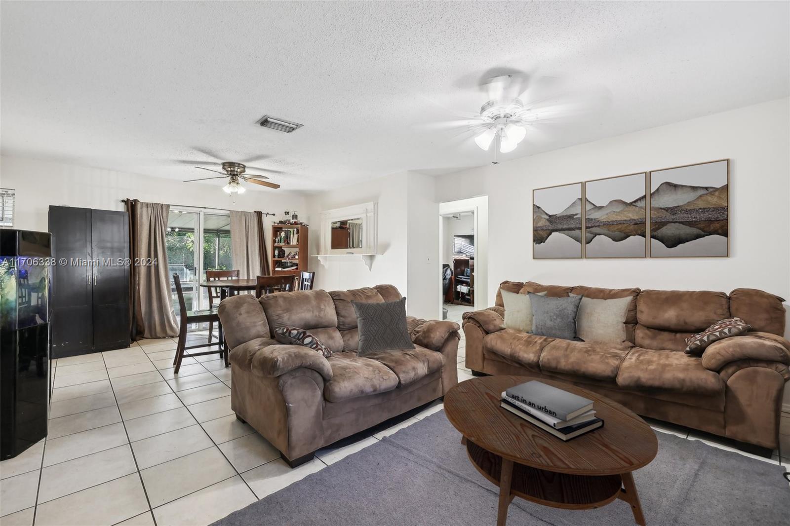 2581 NW 47th Ave