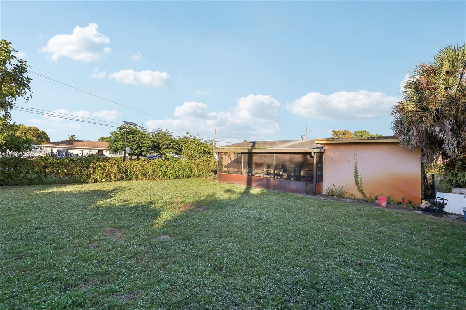 2581 NW 47th Ave