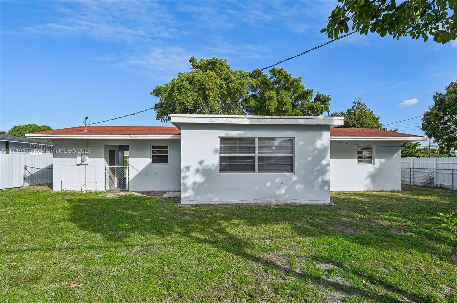 3912 NW 176th Ter
