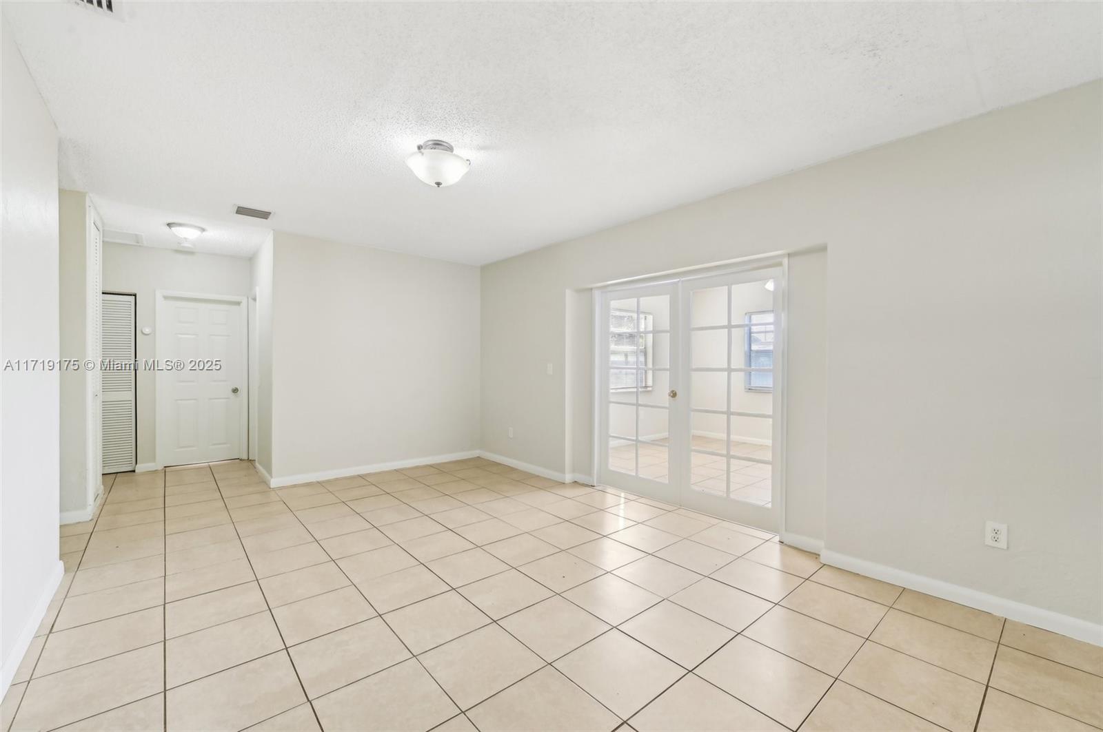 3912 NW 176th Ter