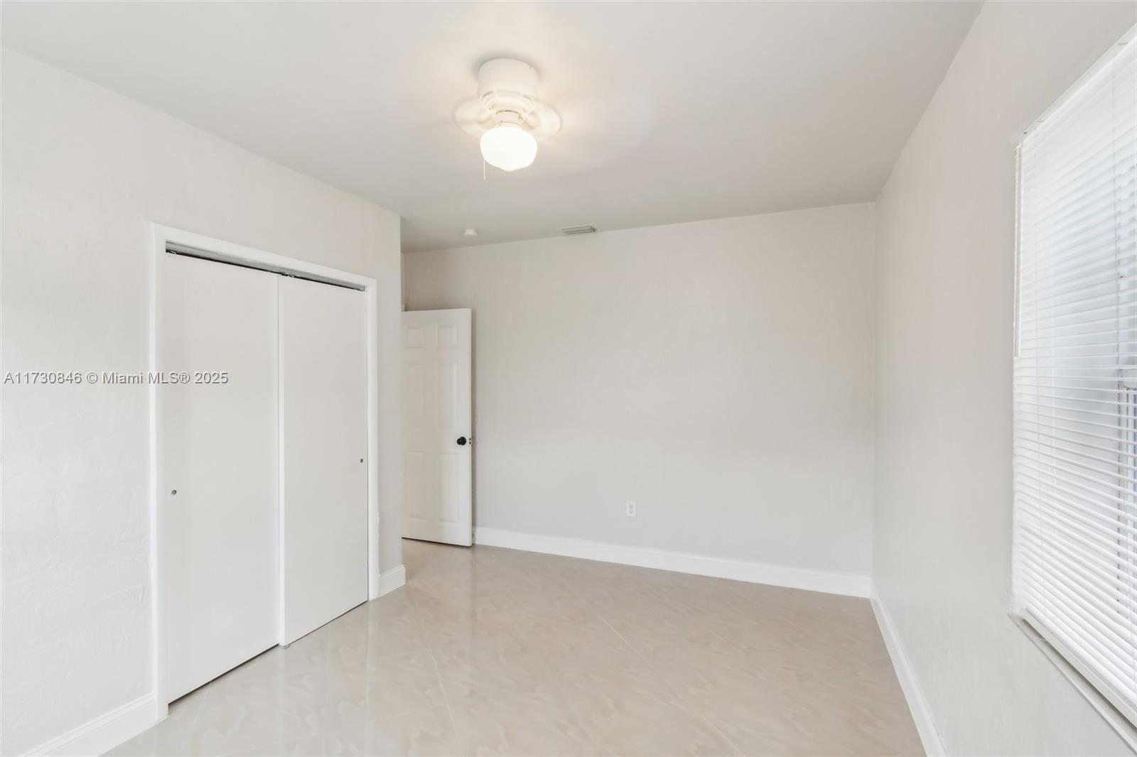 1230 NE 144th St