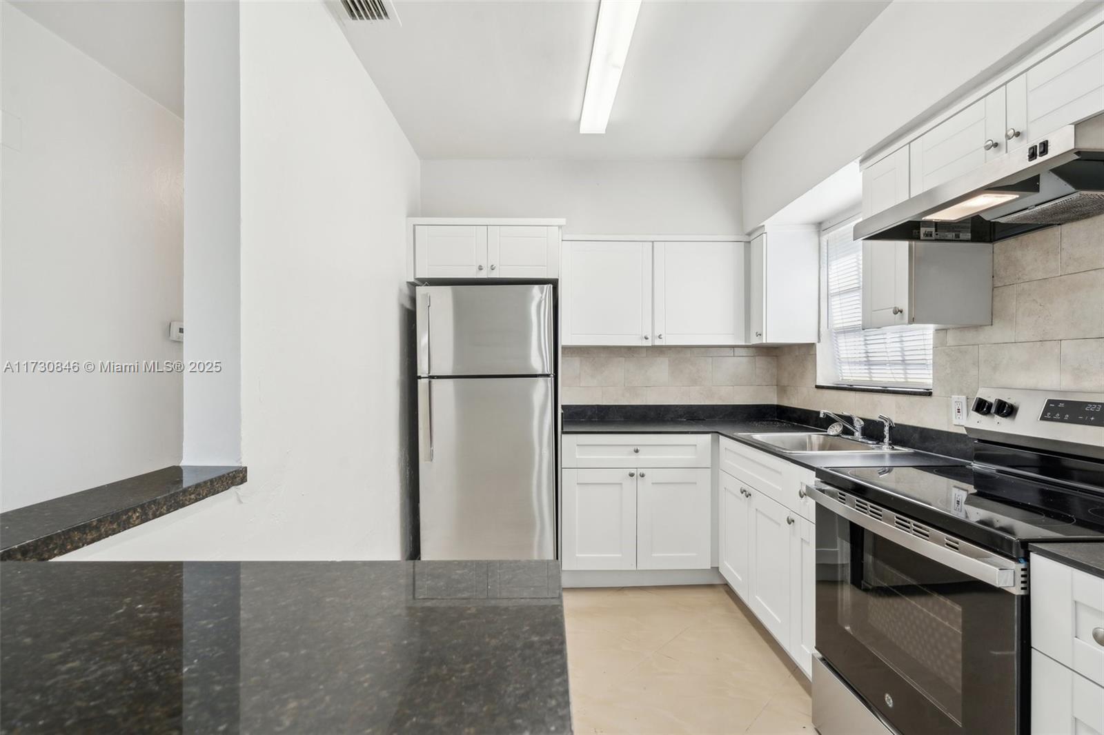 1230 NE 144th St