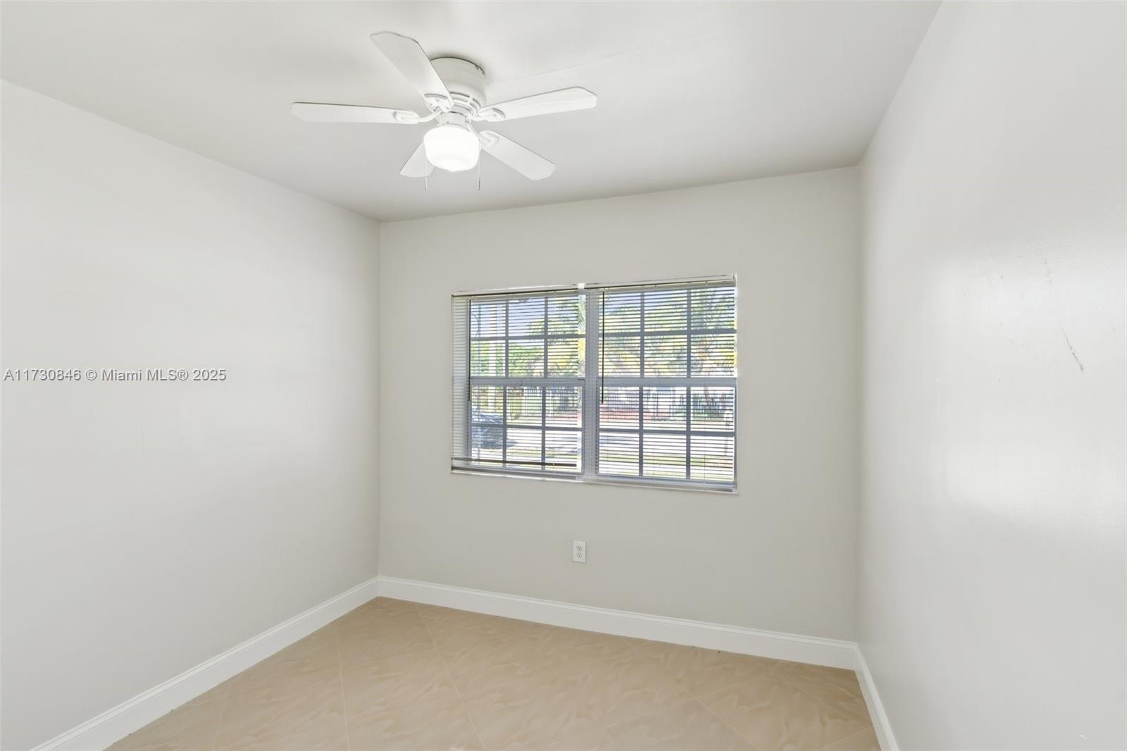 1230 NE 144th St