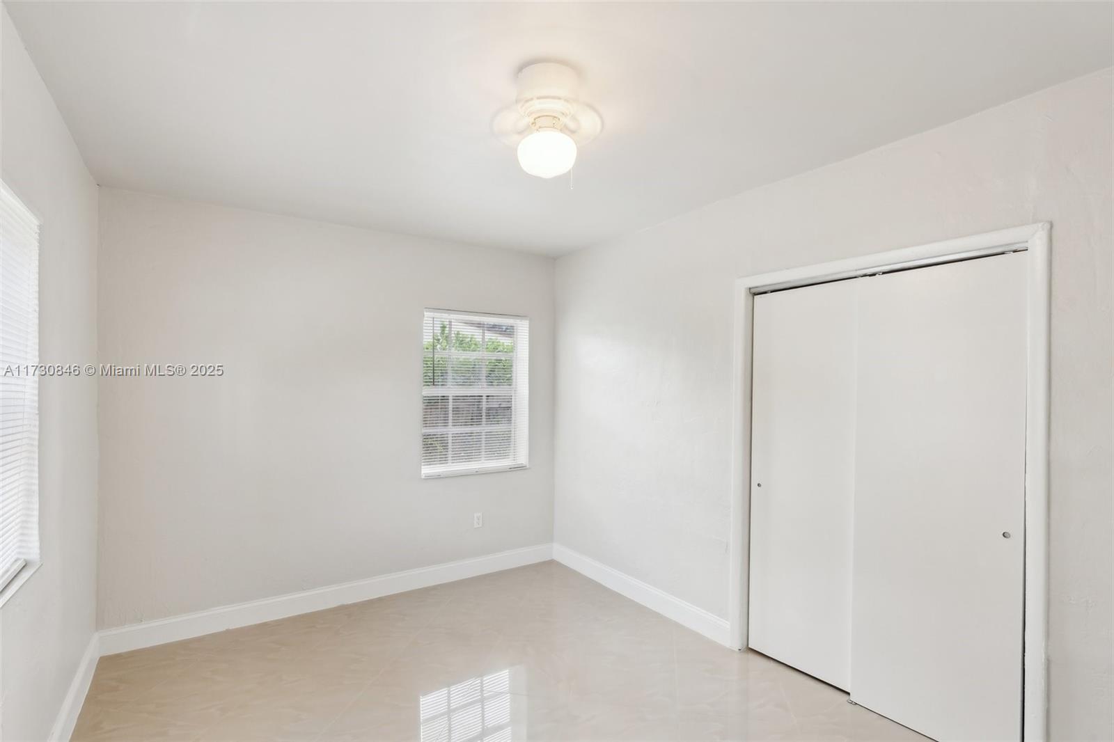1230 NE 144th St