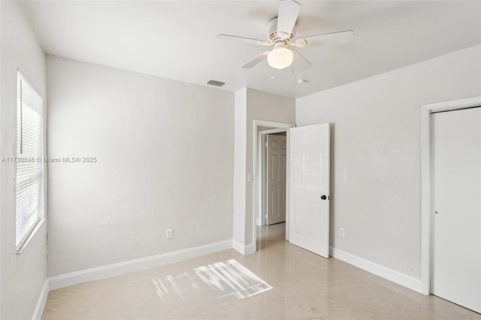 1230 NE 144th St