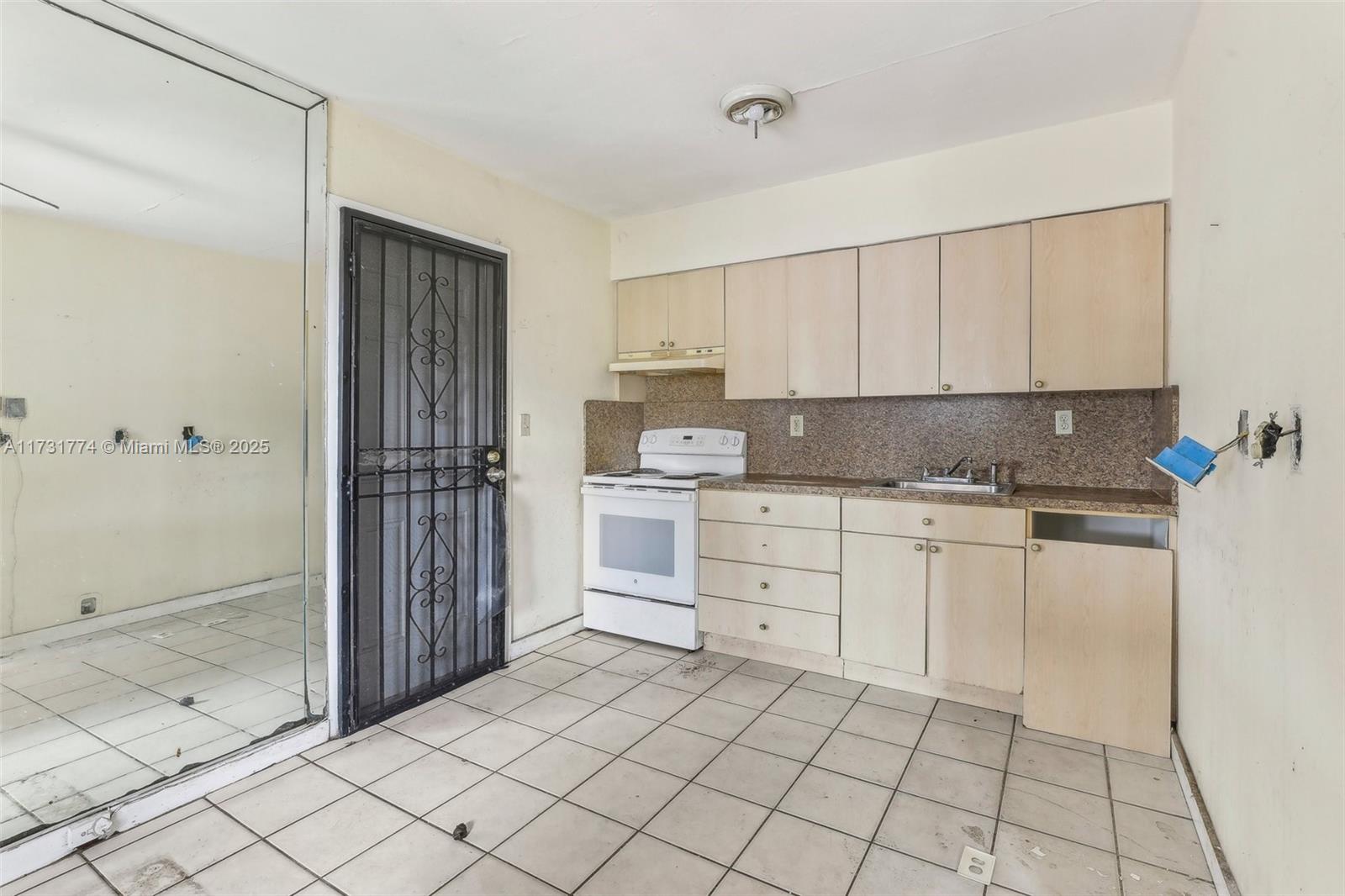 2929 NW 56th St