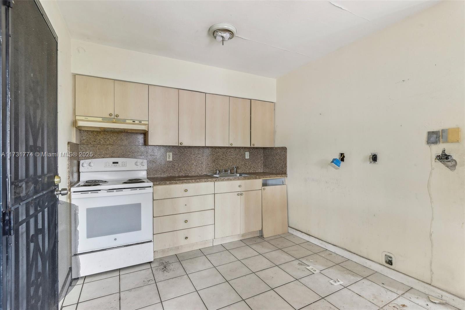 2929 NW 56th St