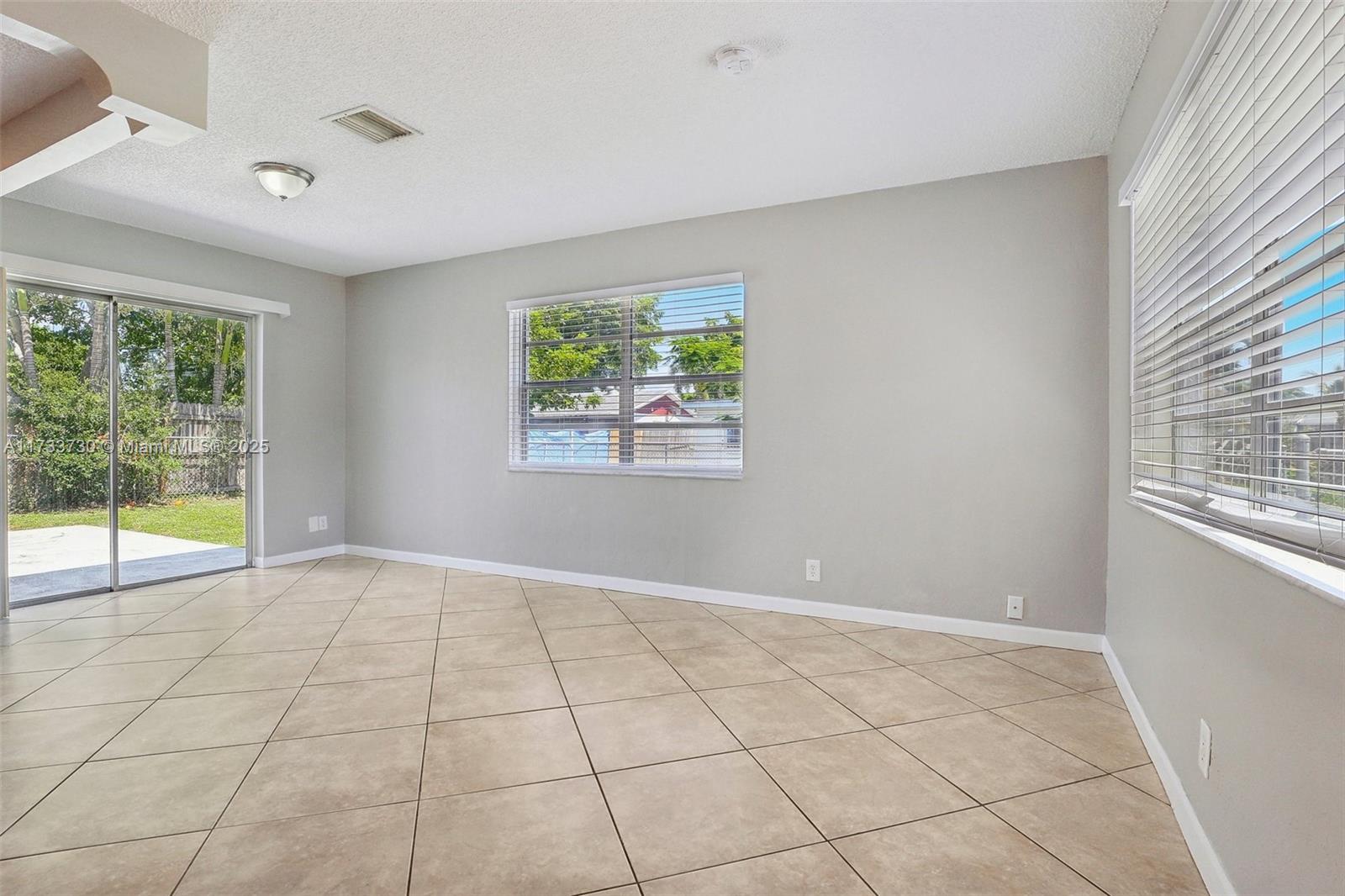 7830 NW 47th St