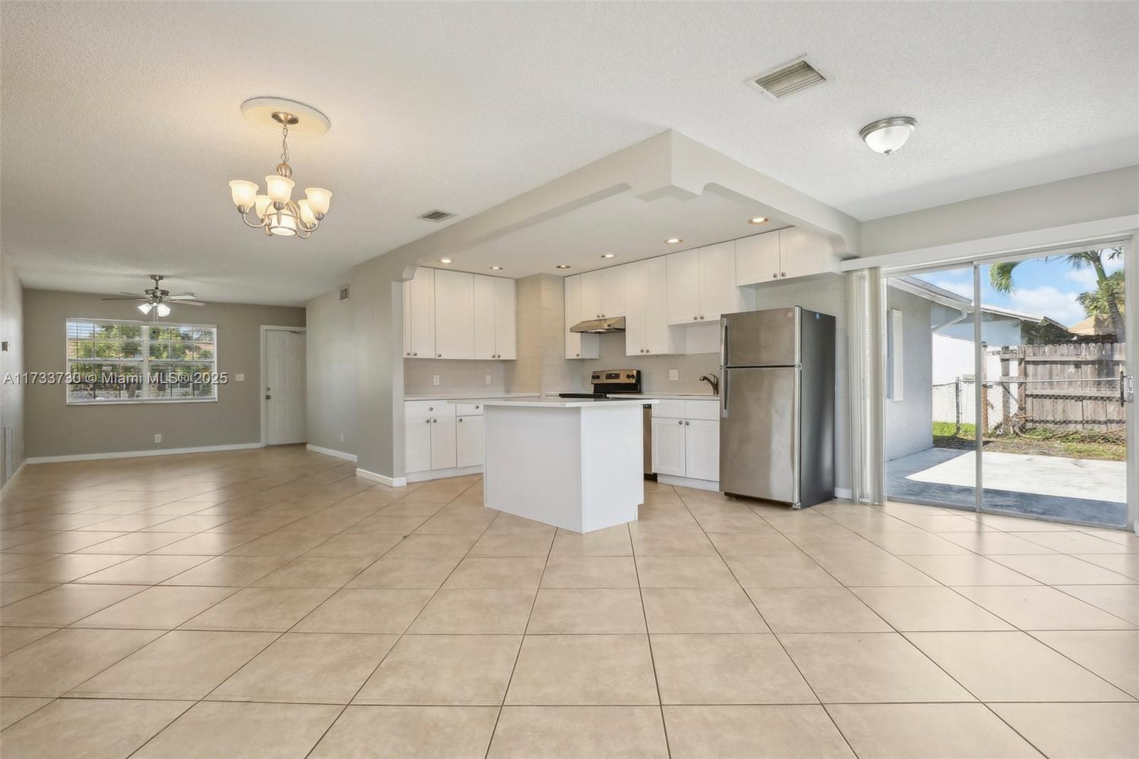 7830 NW 47th St