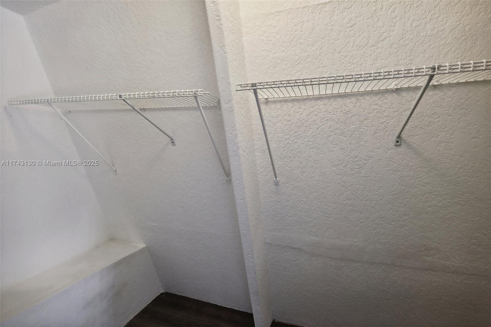 126 Barcelona Dr