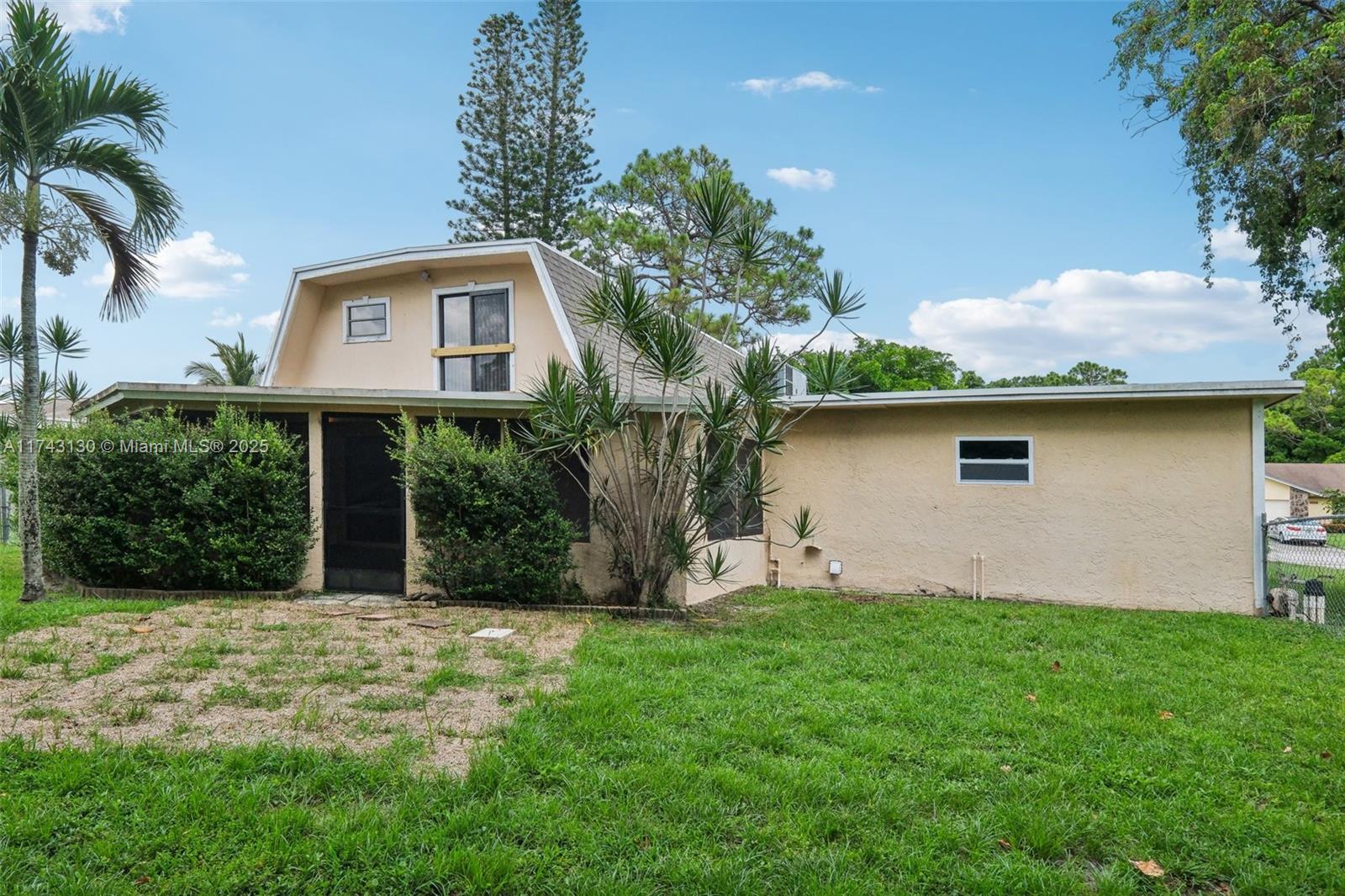 126 Barcelona Dr
