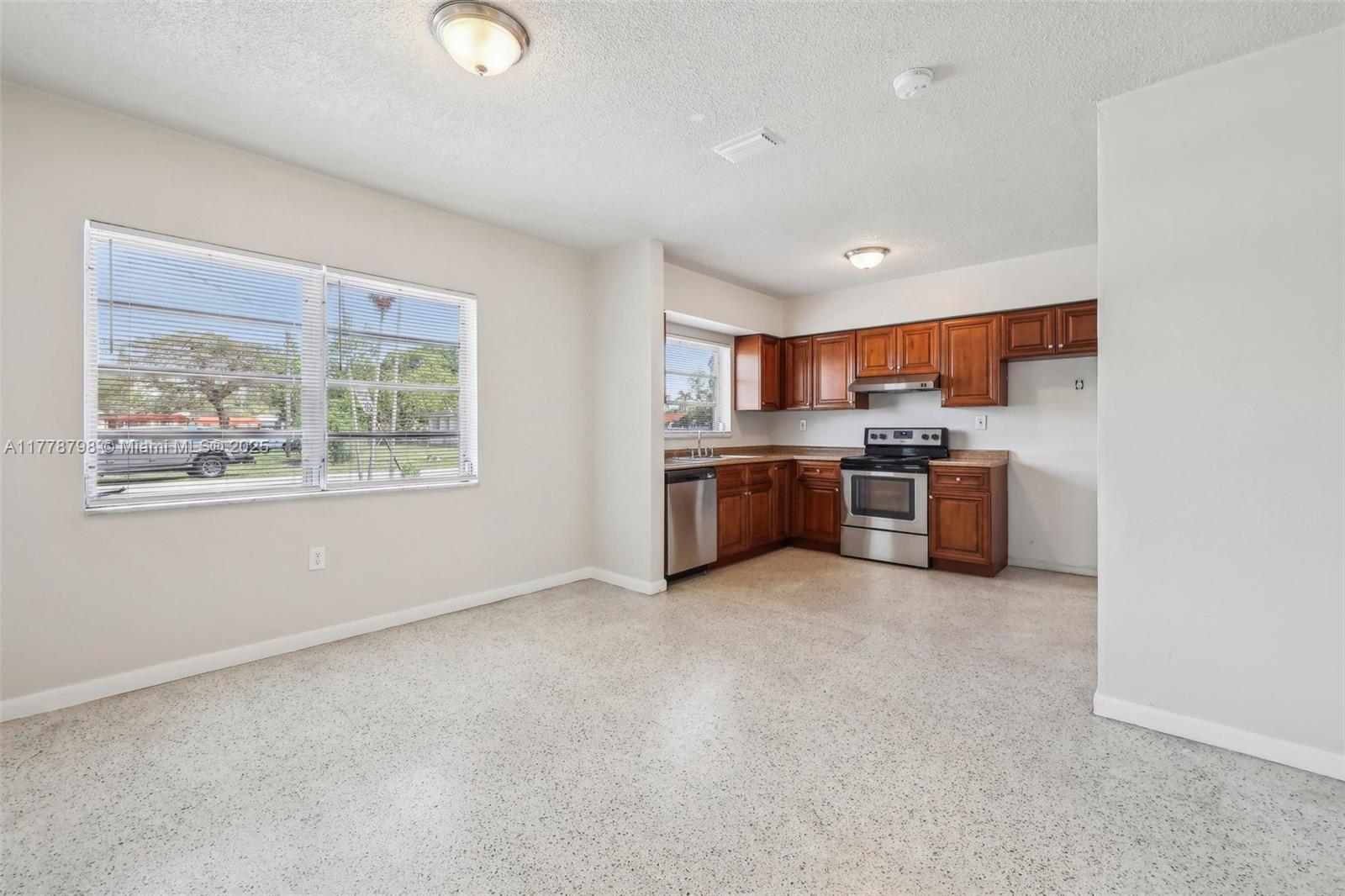 2650 SW 76th Ave