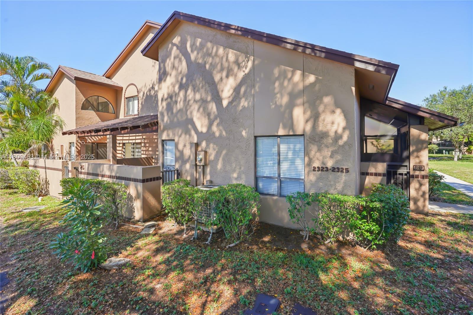 2323 NW 37th Ave