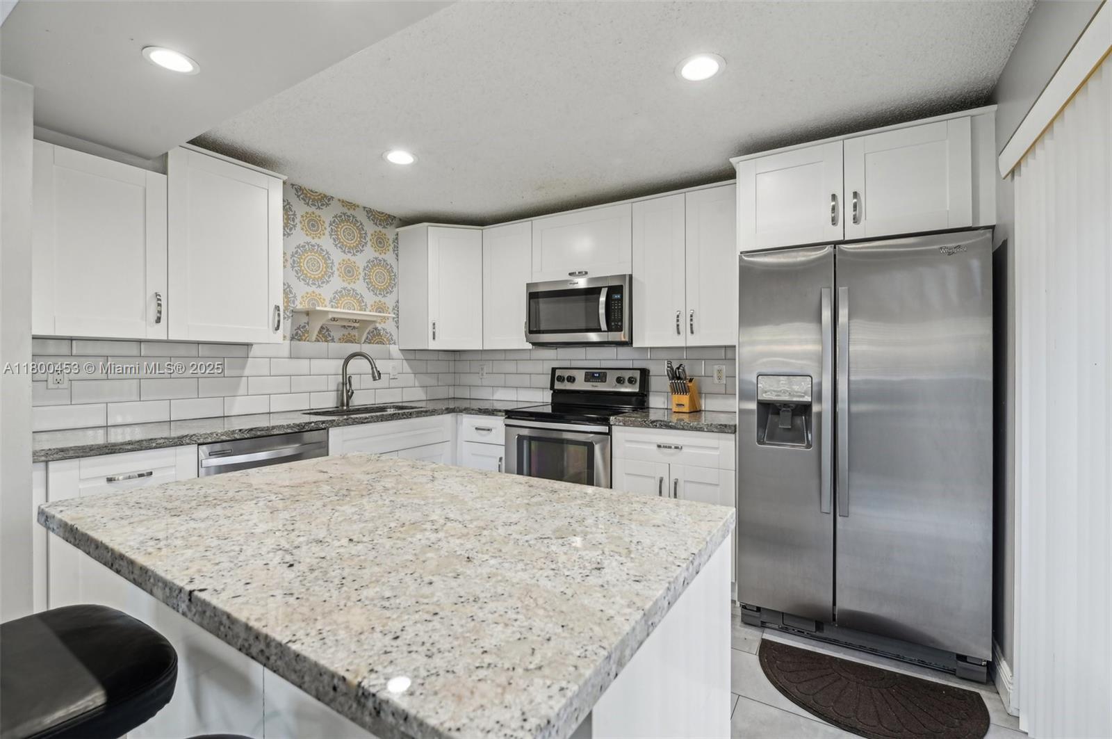 2323 NW 37th Ave