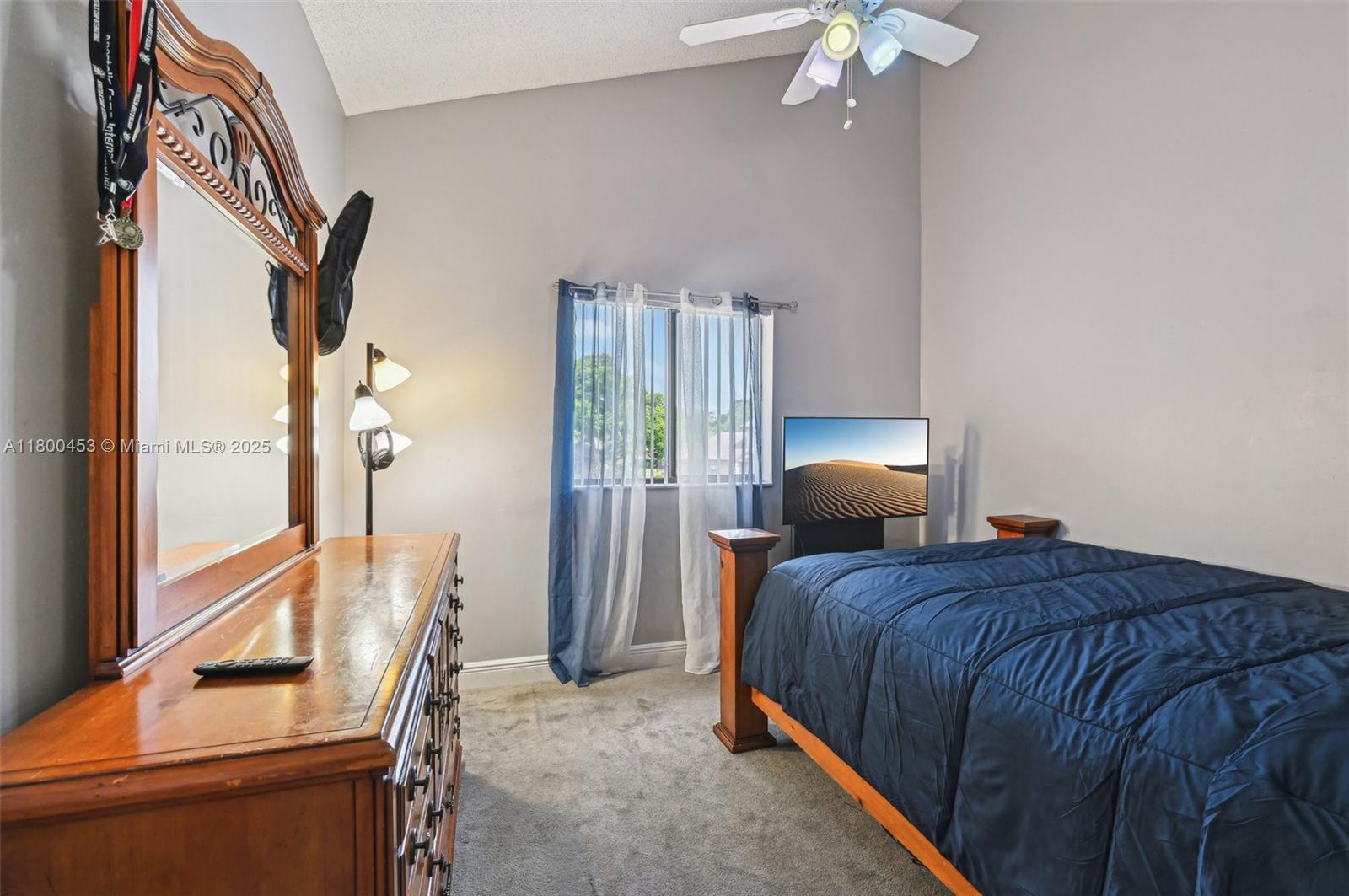 2323 NW 37th Ave