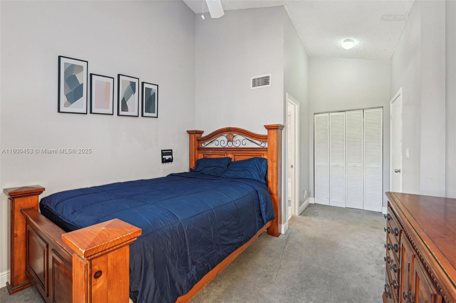 2323 NW 37th Ave