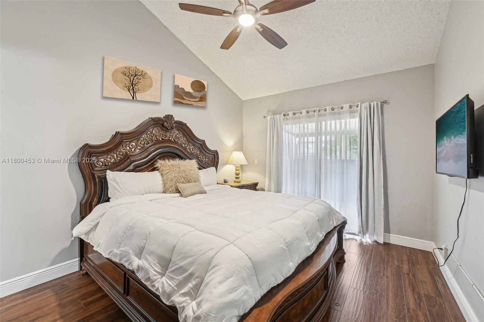 2323 NW 37th Ave