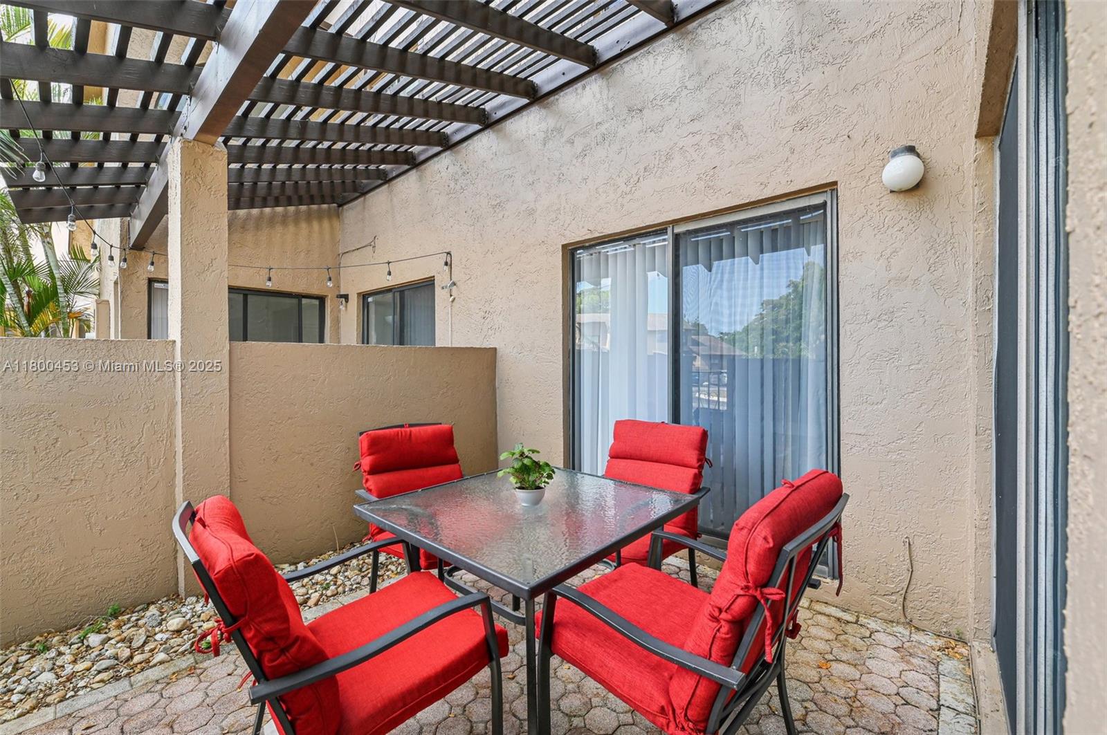 2323 NW 37th Ave