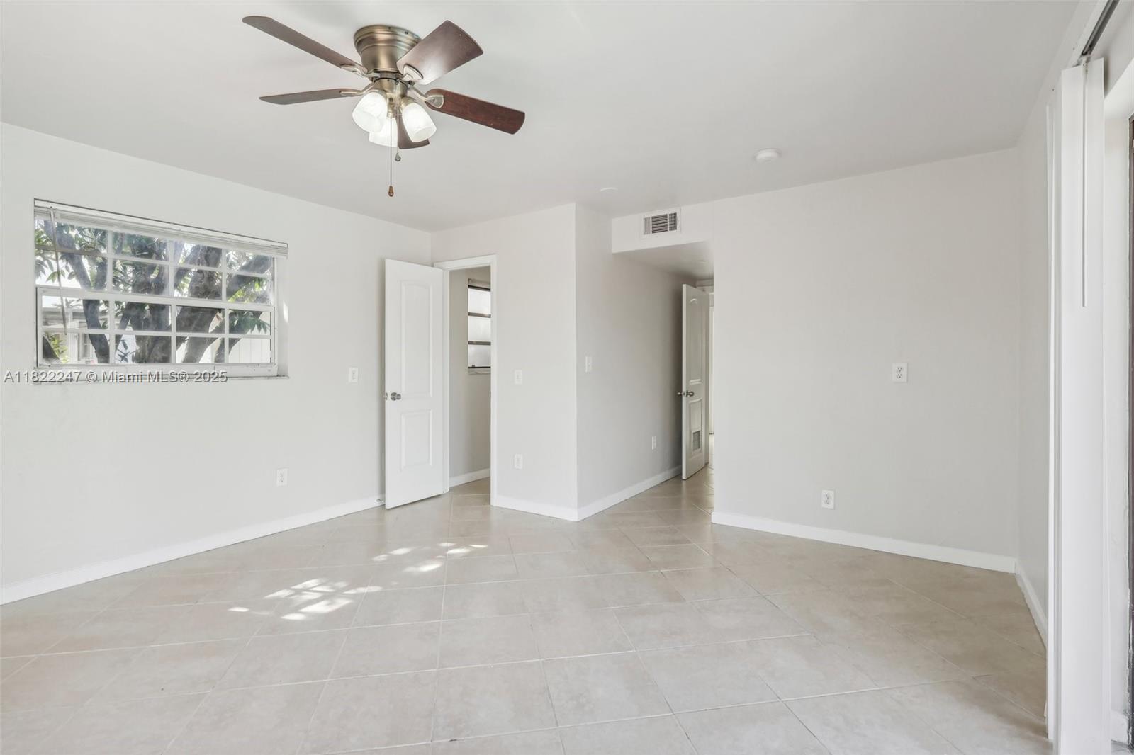 1700 SW 5th Ave