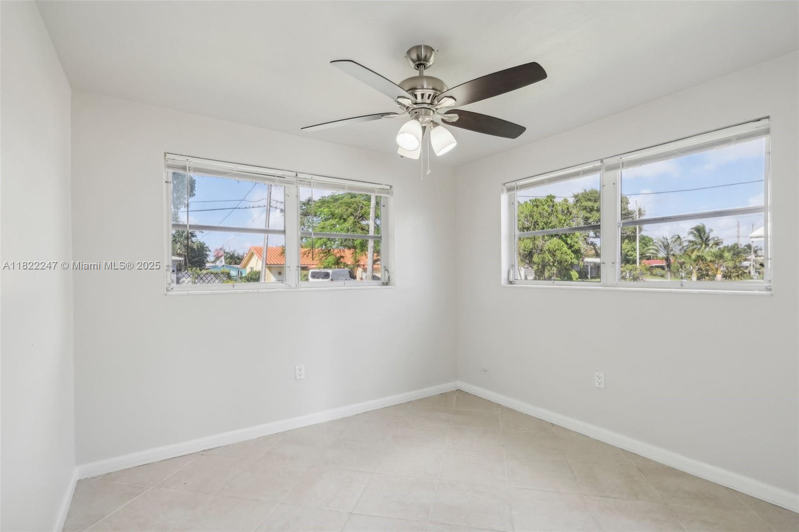 1700 SW 5th Ave