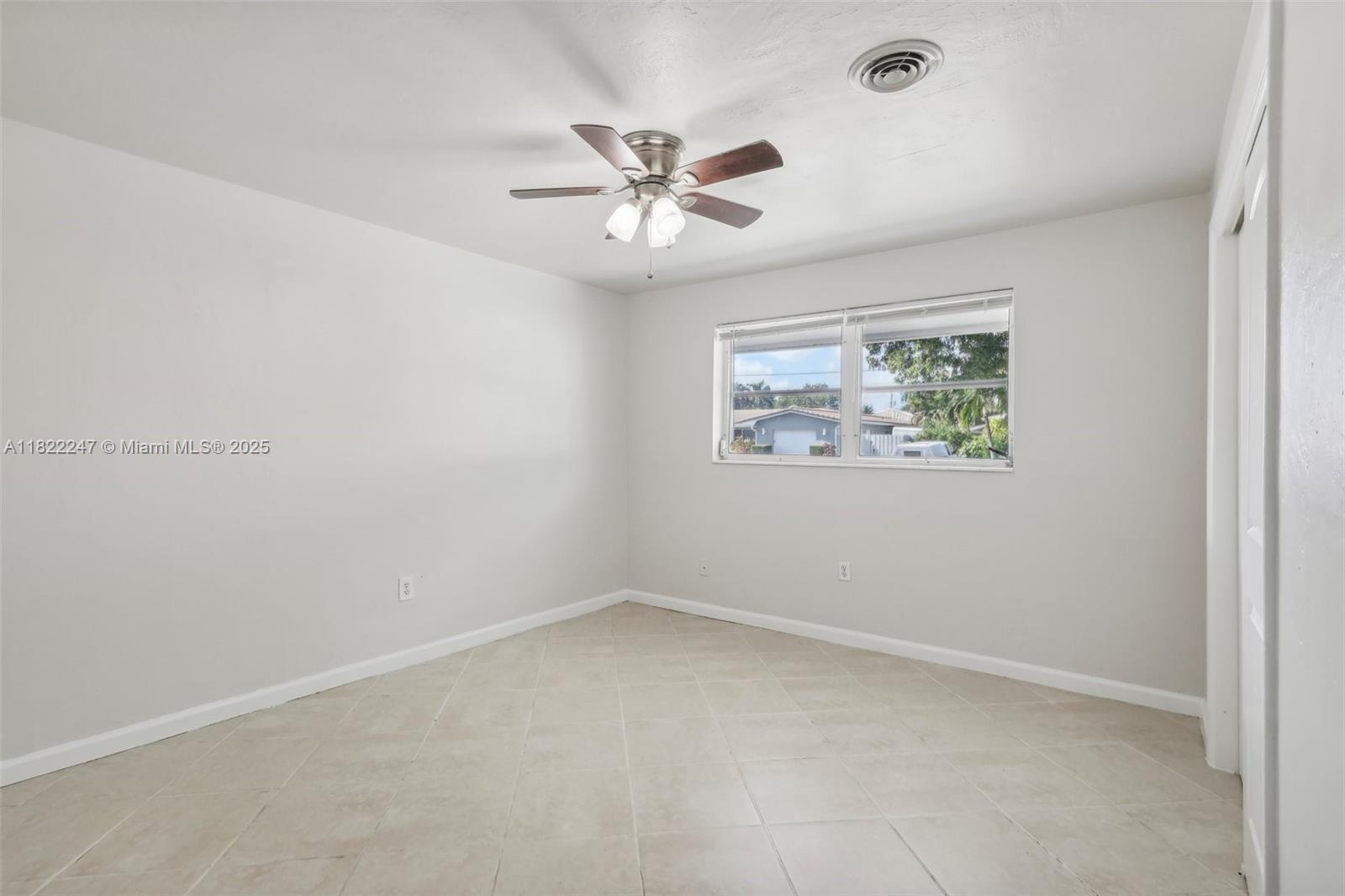 1700 SW 5th Ave