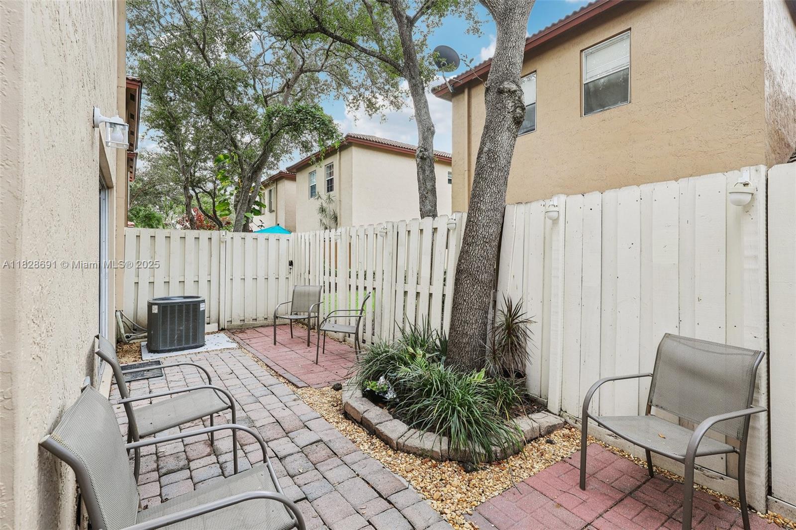16111 Emerald Cove Rd