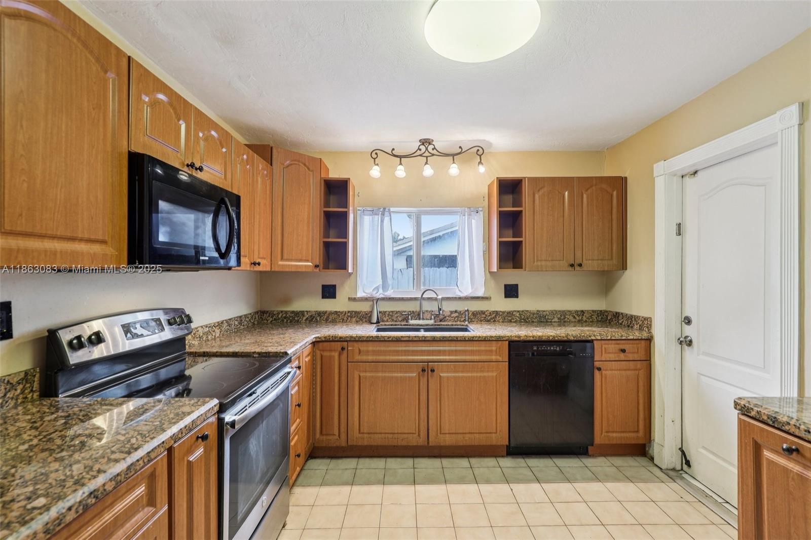 11121 SW 162nd Ter