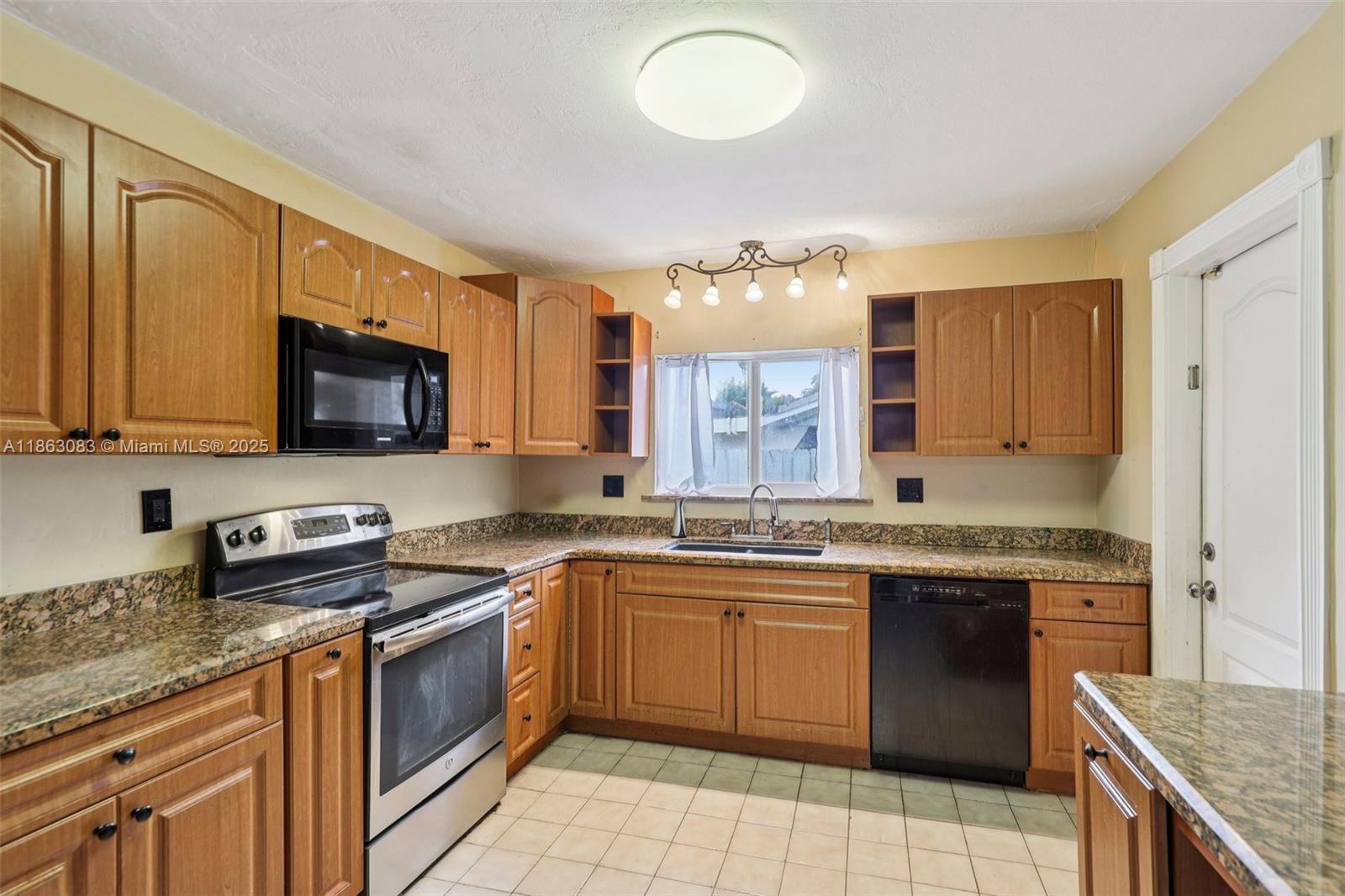 11121 SW 162nd Ter