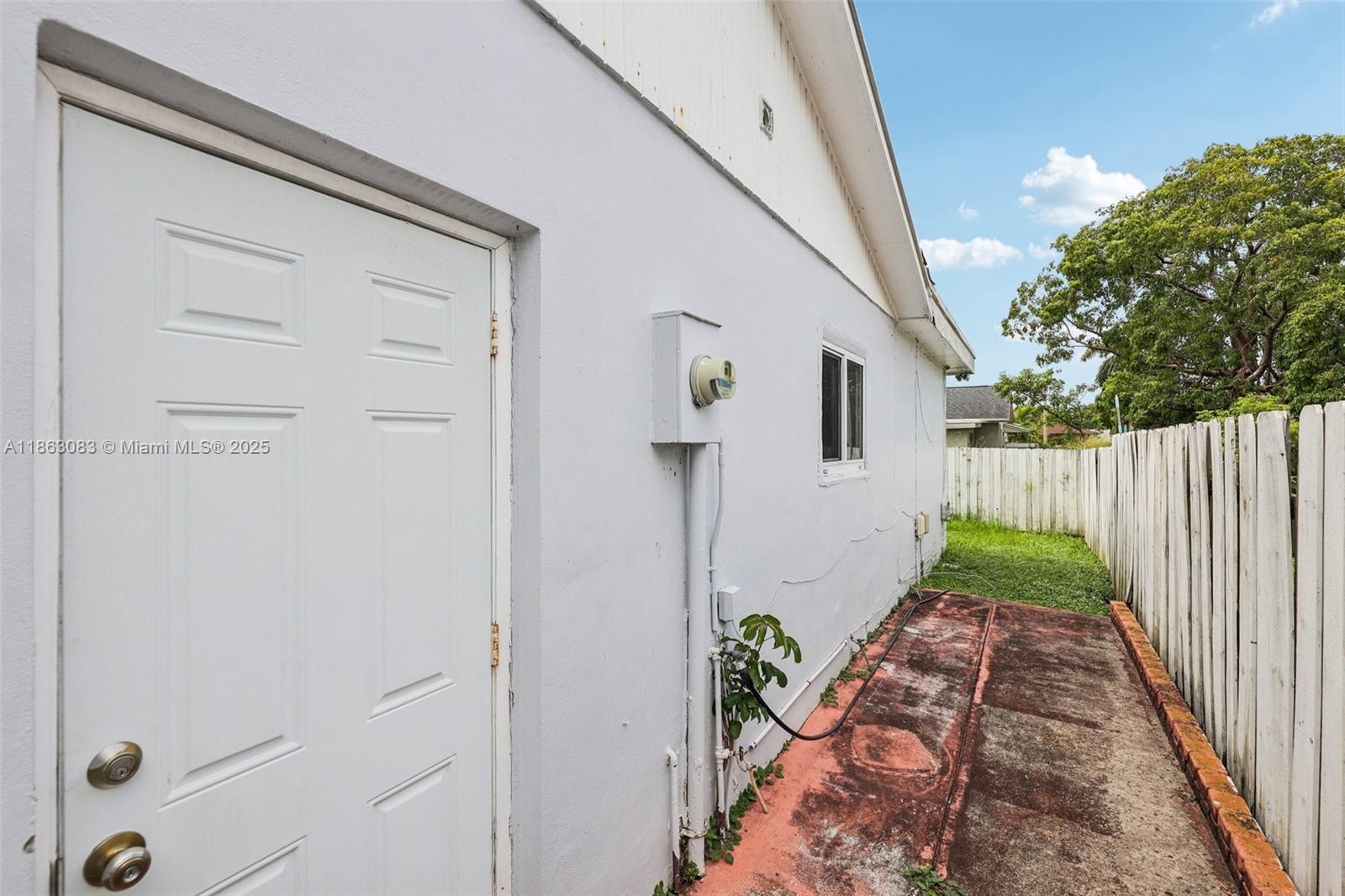 11121 SW 162nd Ter