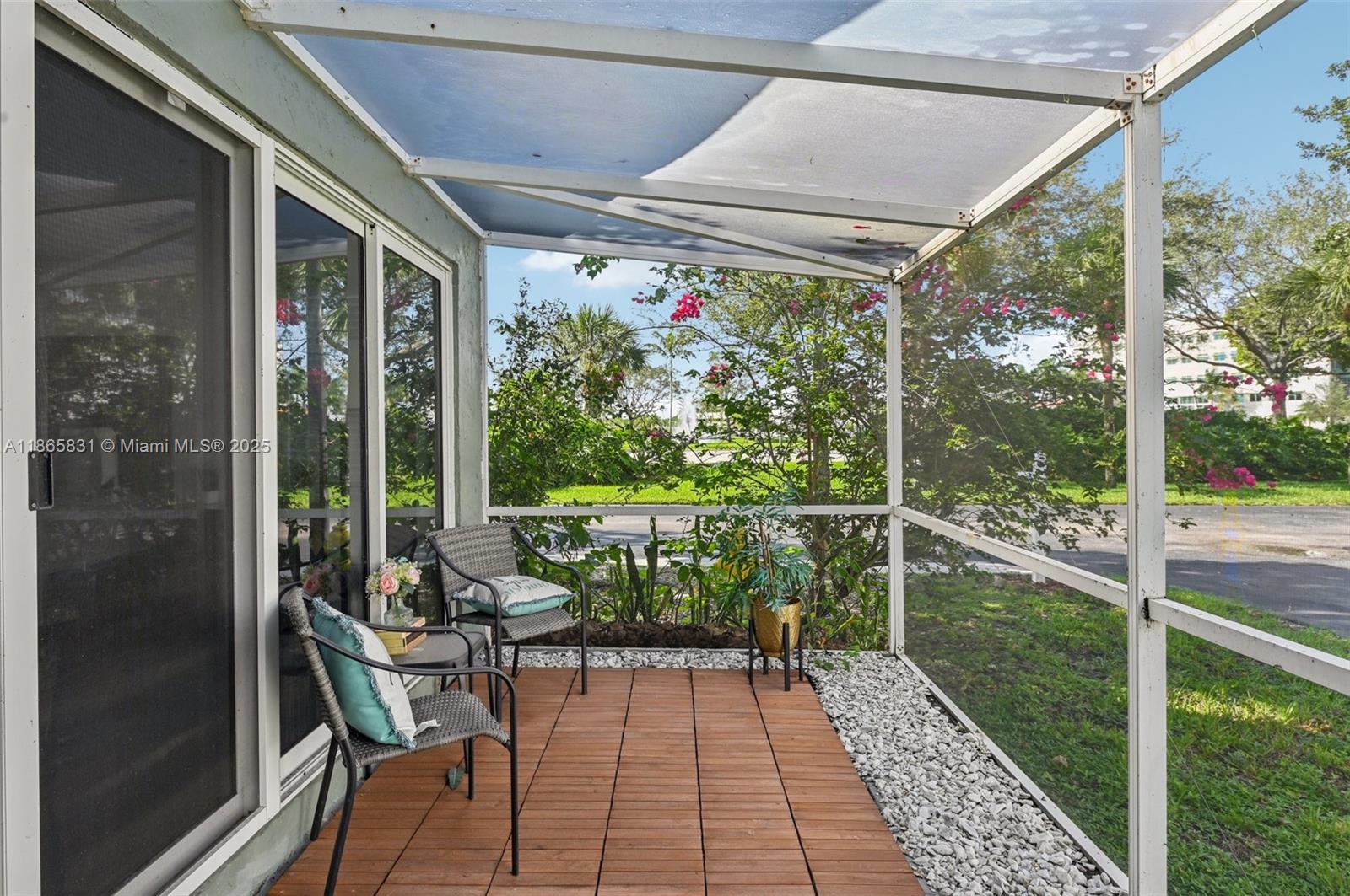 10681 Lago Welleby Dr