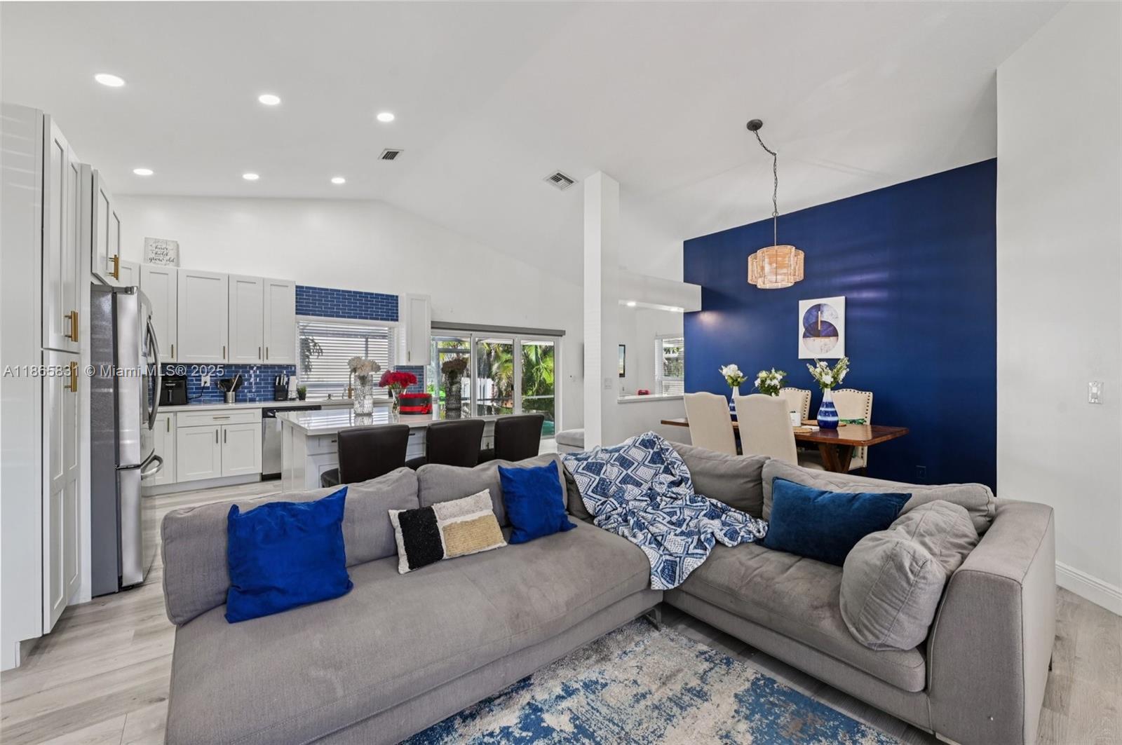 10681 Lago Welleby Dr