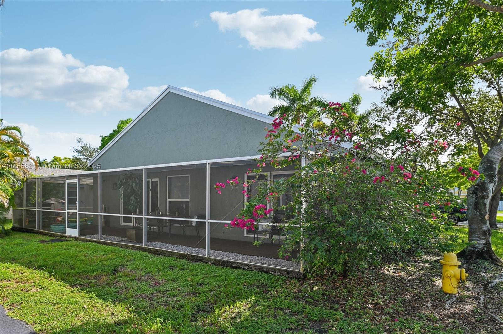 10681 Lago Welleby Dr