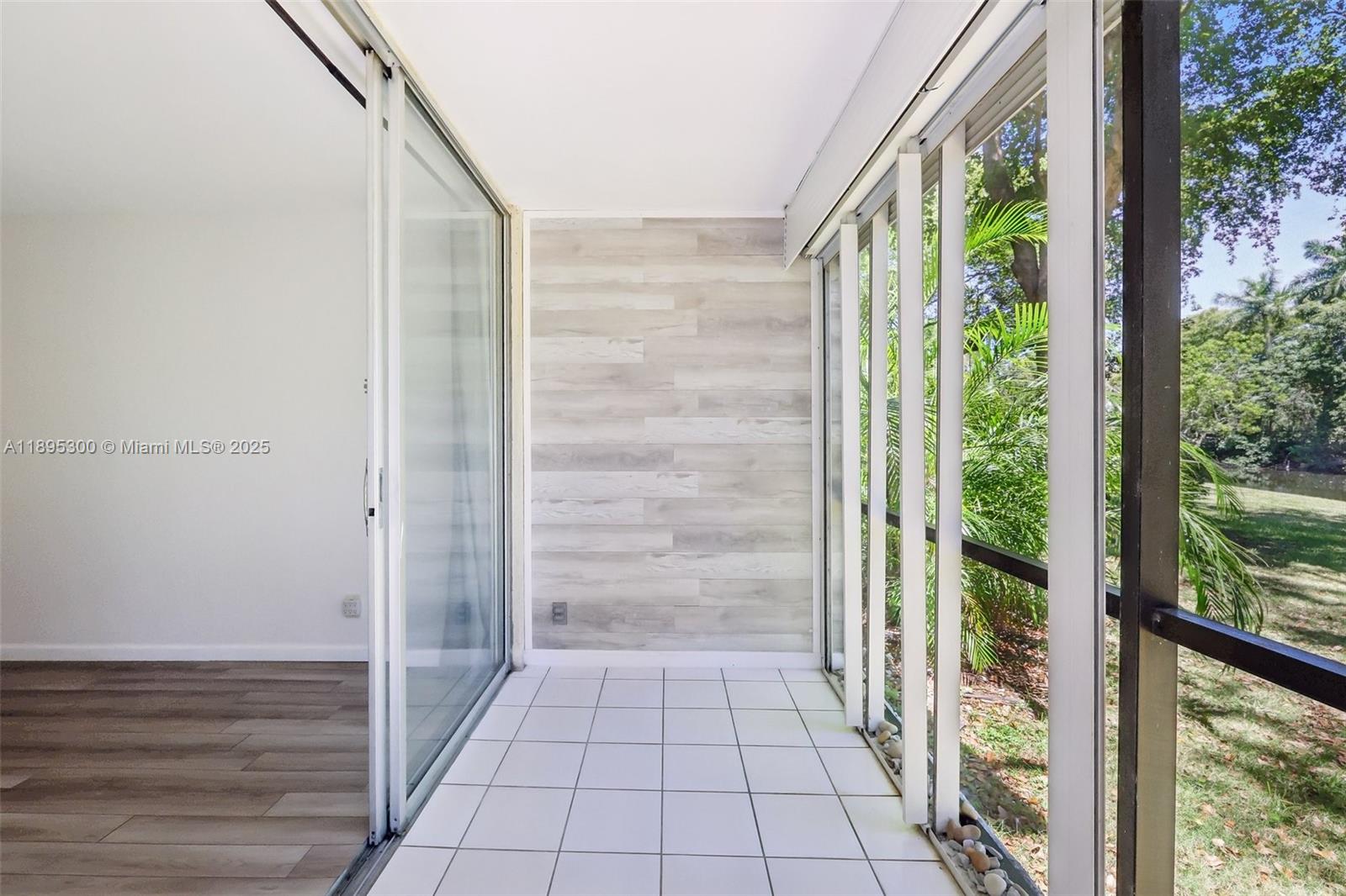 101 Royal Park Dr # 1D, Oakland Park Unit: 1D