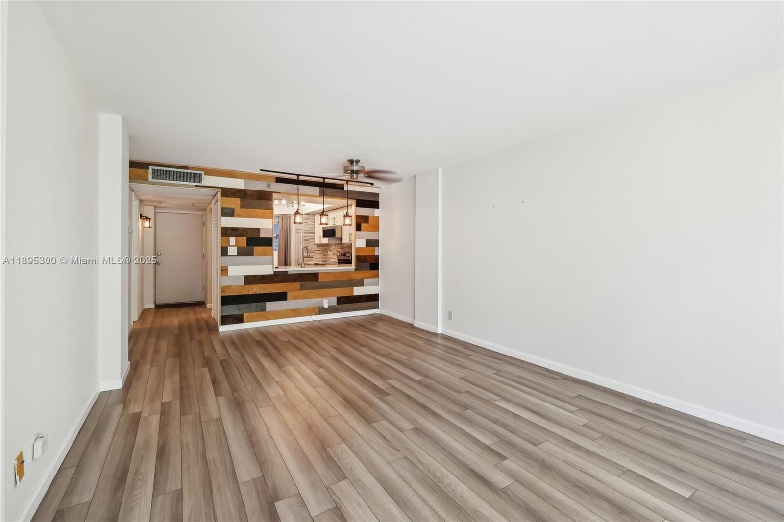 101 Royal Park Dr # 1D, Oakland Park Unit: 1D