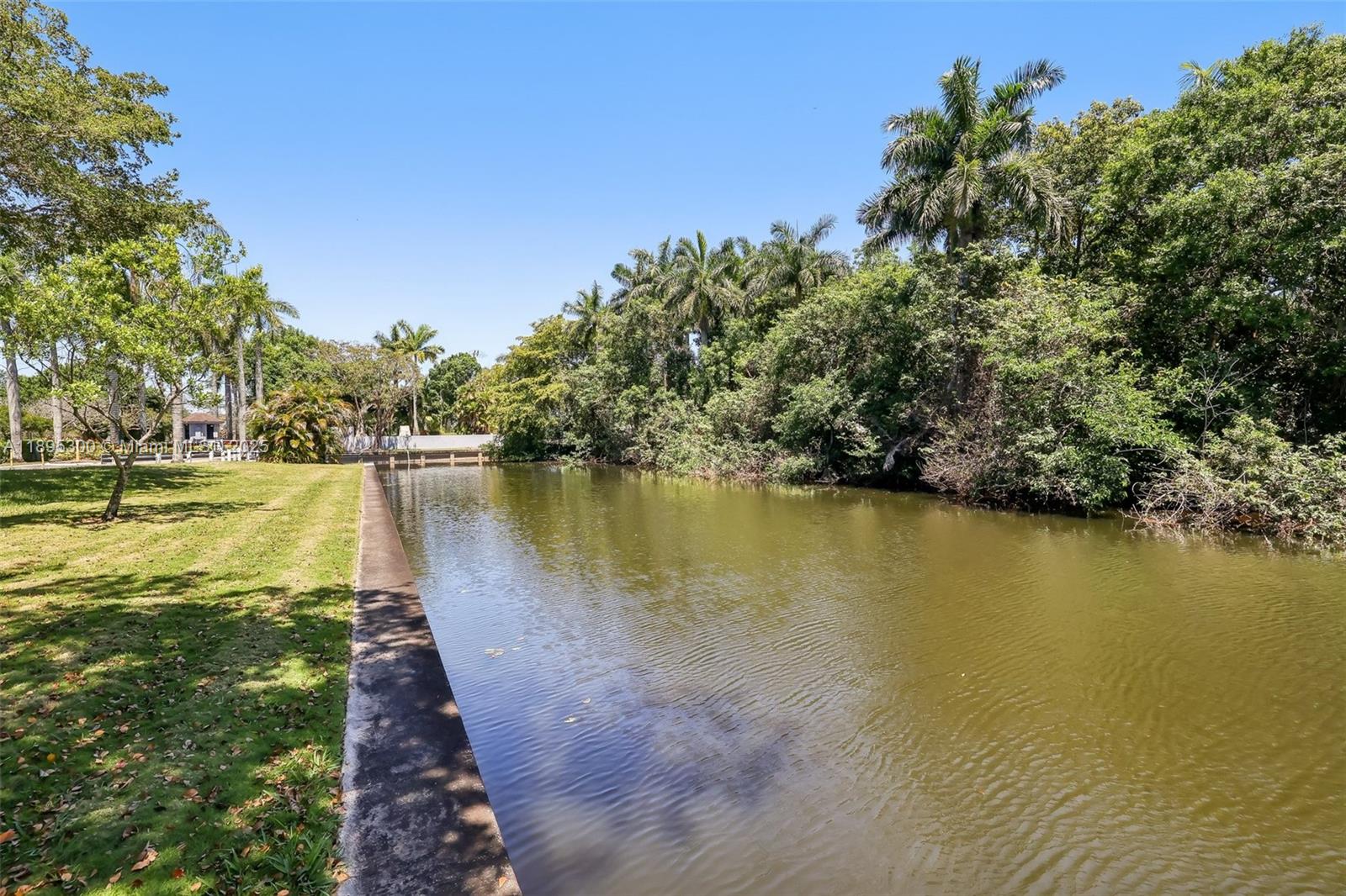101 Royal Park Dr # 1D, Oakland Park Unit: 1D