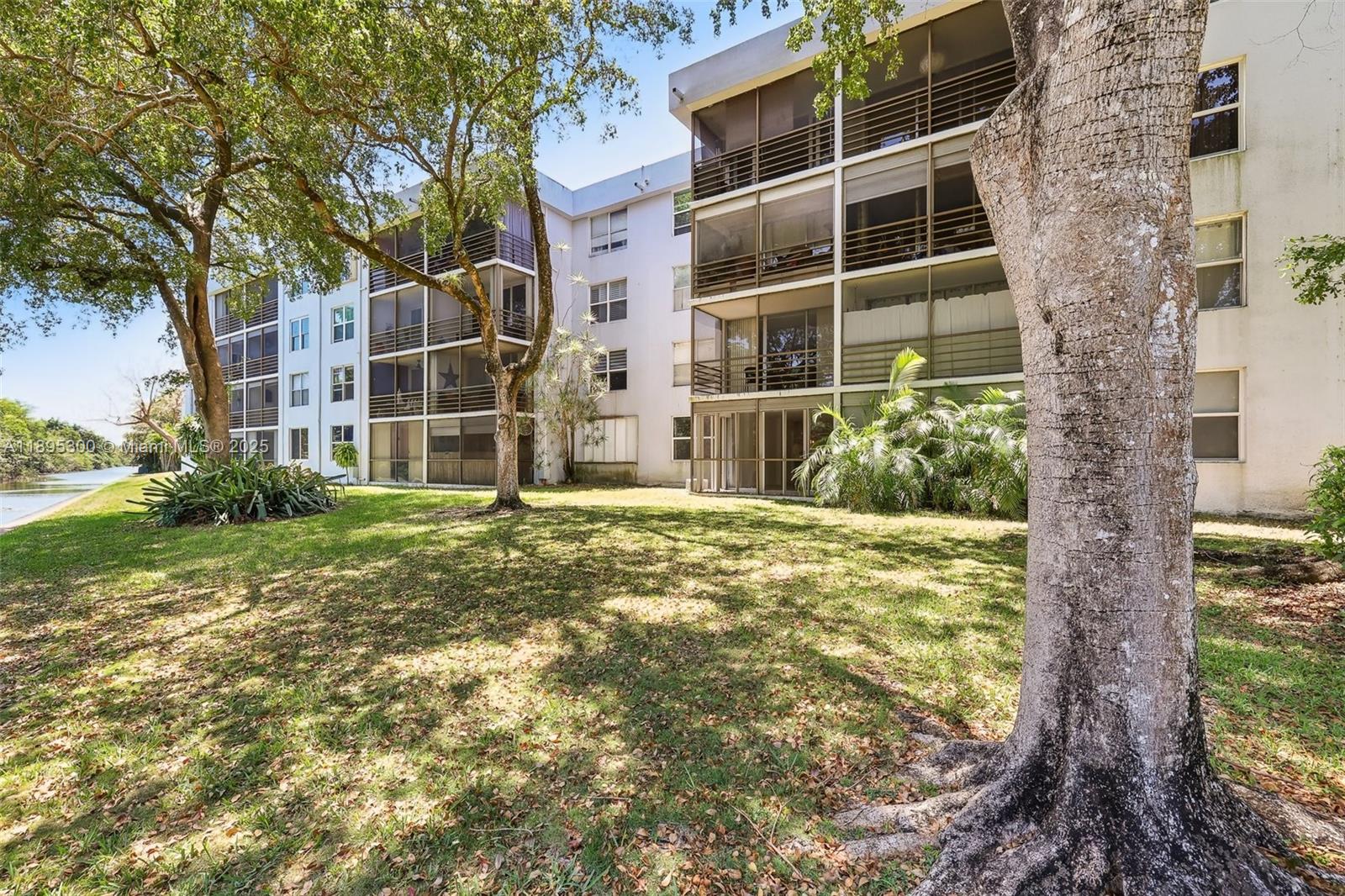 101 Royal Park Dr # 1D, Oakland Park Unit: 1D