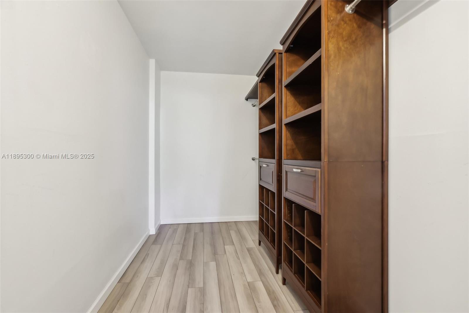 101 Royal Park Dr # 1D, Oakland Park Unit: 1D