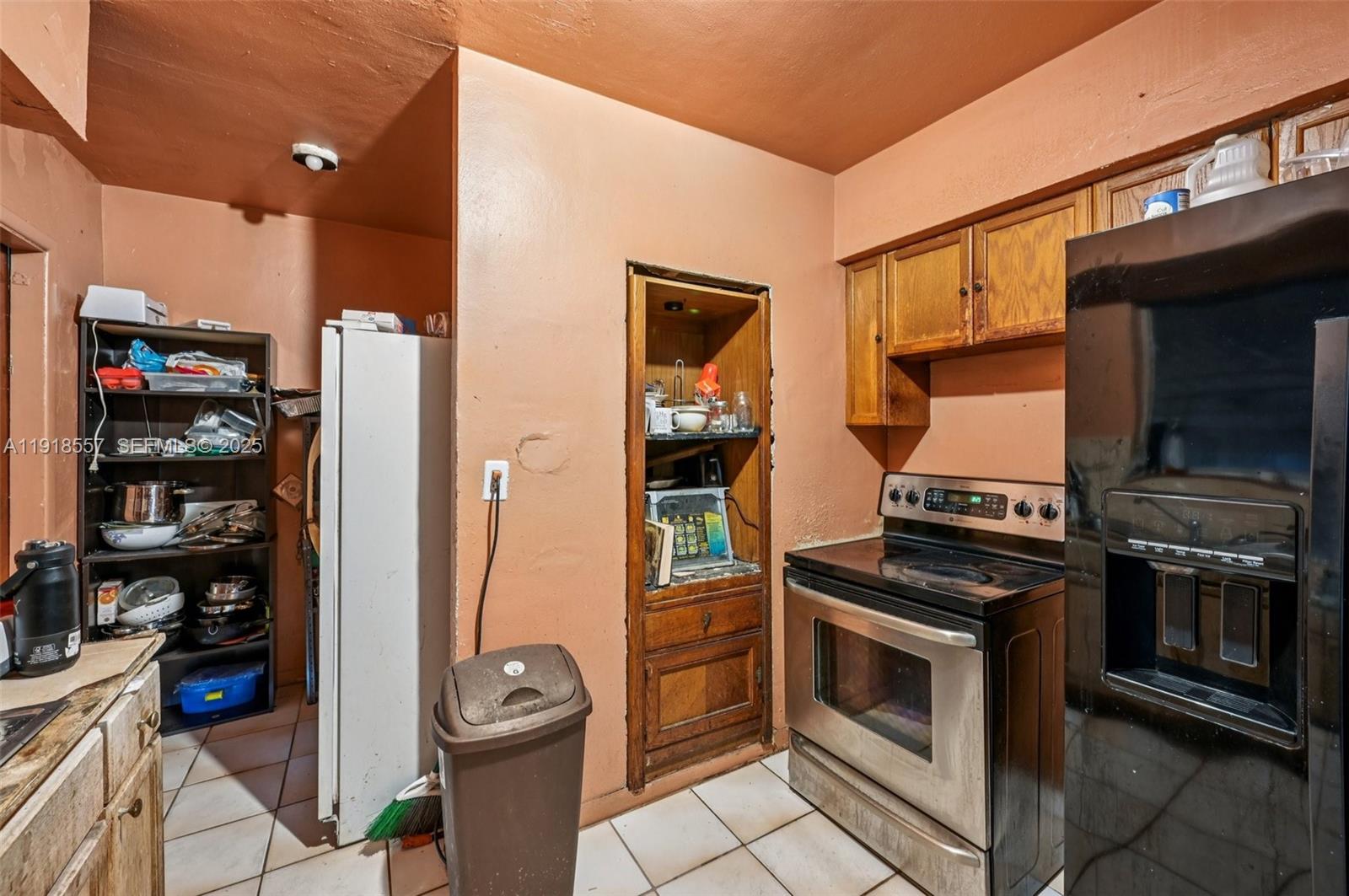15900 NW 27th Ct