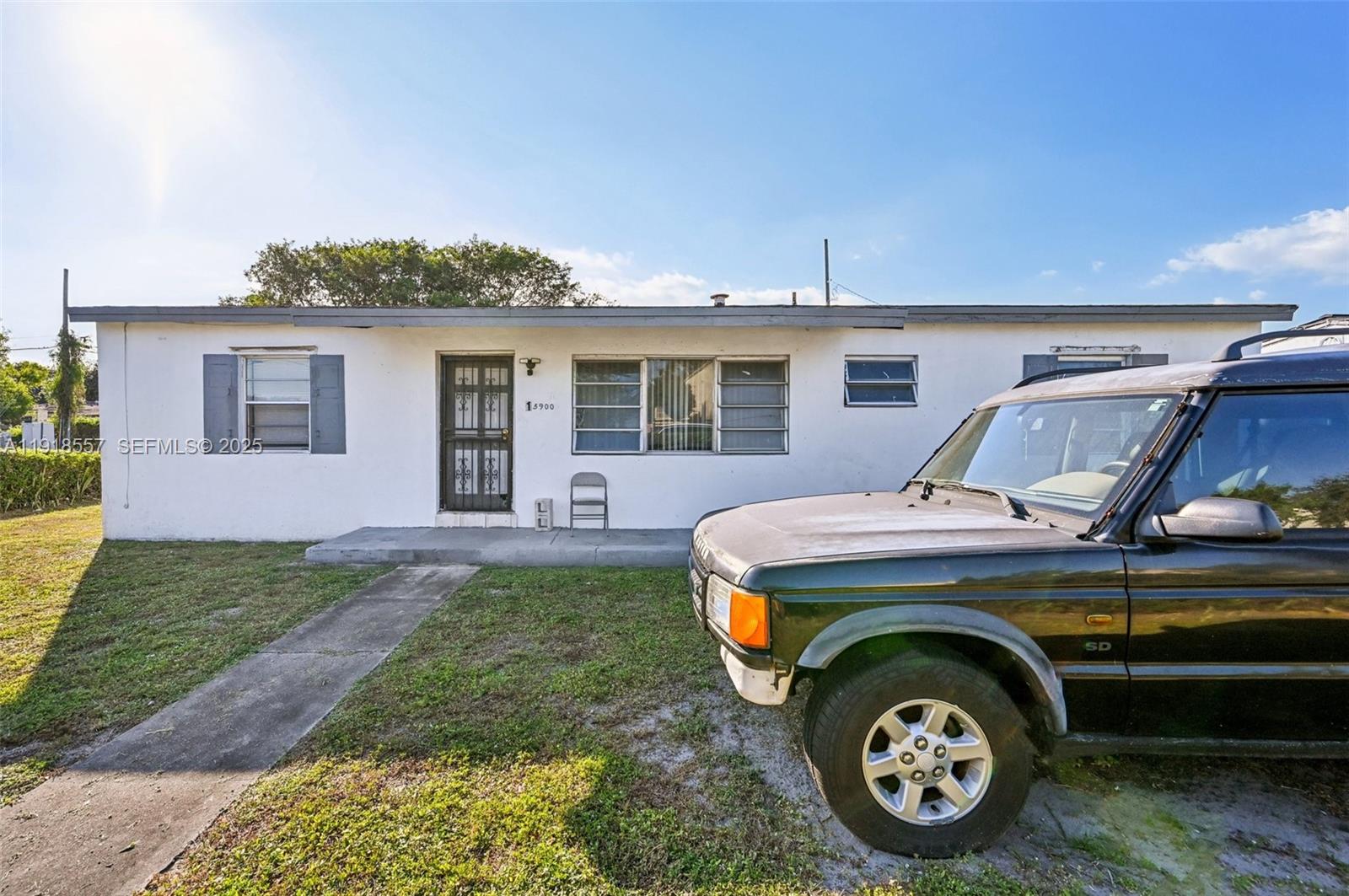 15900 NW 27th Ct