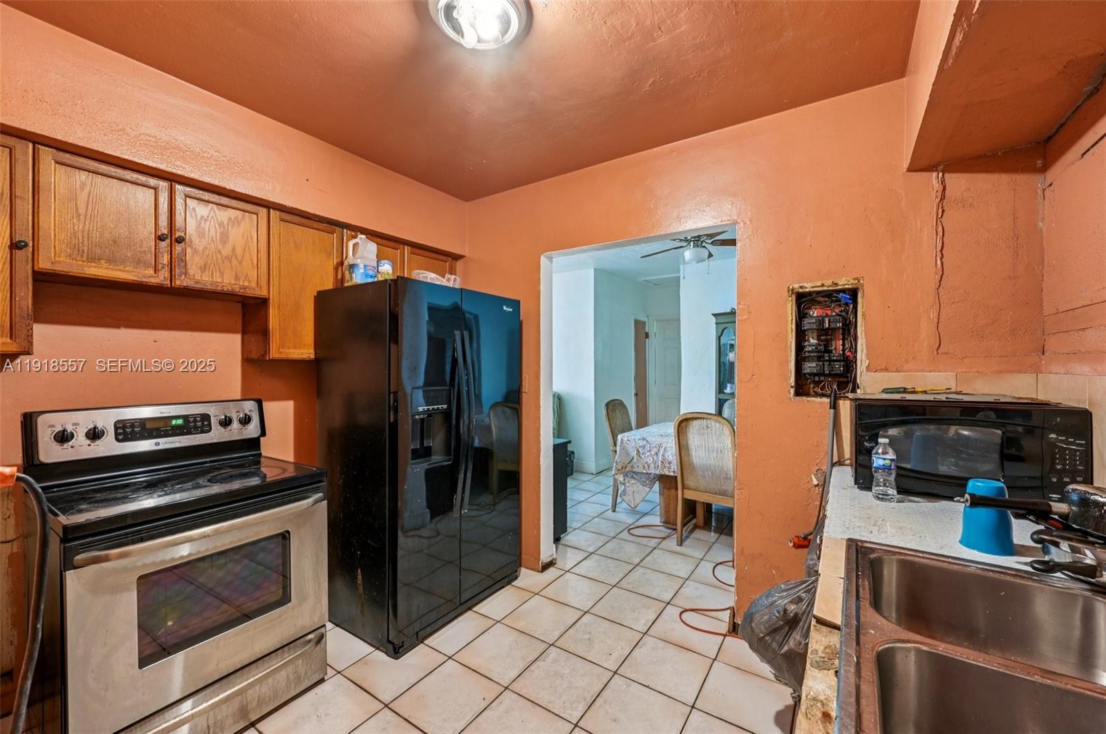 15900 NW 27th Ct
