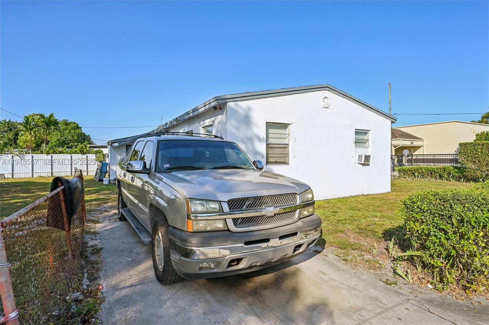 15900 NW 27th Ct