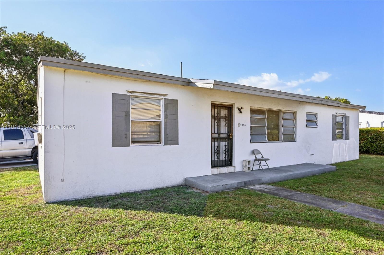 15900 NW 27th Ct